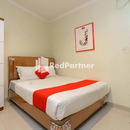 Jo Residence Syariah Redpartner Jacarta Exterior foto